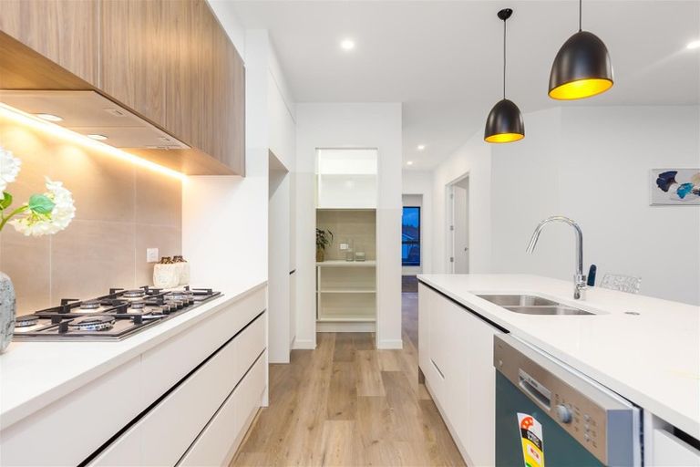 Photo of property in 34 Takurua Terrace, Orewa, 0931