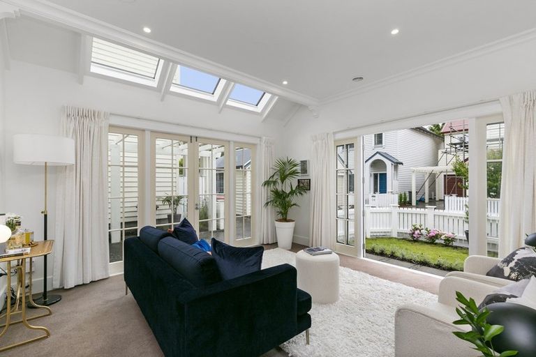 Photo of property in 31 Goring Street, Thorndon, Wellington, 6011