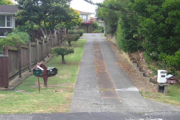 Photo of property in 1/17 Ramillies Place, Glenfield, Auckland, 0629