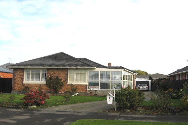 Photo of property in 1 Leander Street, Northcote, Christchurch, 8052