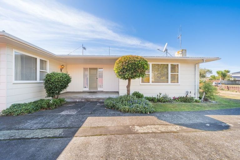 Photo of property in 145 Tremaine Avenue, Westbrook, Palmerston North, 4412