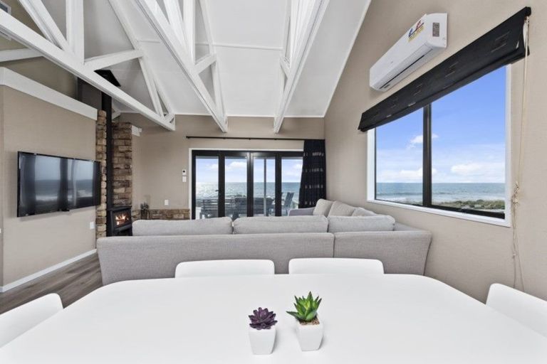 Photo of property in 7 Pukehina Parade, Pukehina, Te Puke, 3189