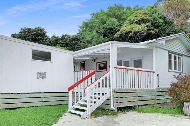 Photo of property in 30a Akitio Esplanade, Akitio, Pongaroa, 4991