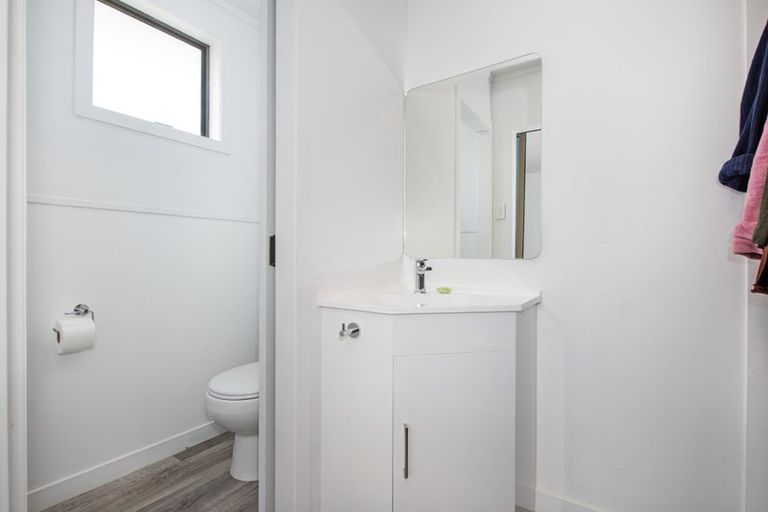 Photo of property in 35 Old Onerahi Road, Onerahi, Whangarei, 0110