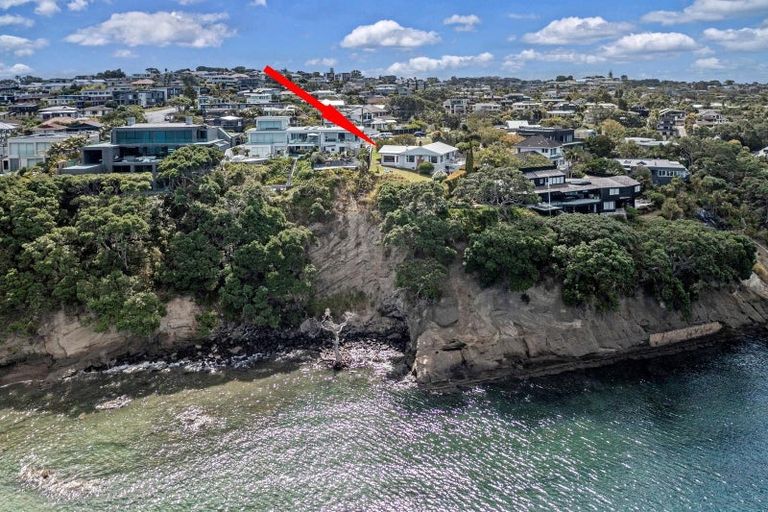 Photo of property in 49 Beach Road, Castor Bay, Auckland, 0620