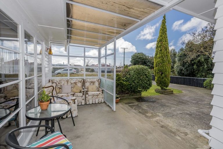 Photo of property in 94 Bartholomew Road, Levin, 5510