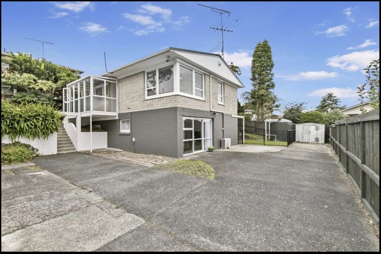 Photo of property in 2/386 Great South Road, Opaheke, Papakura, 2113