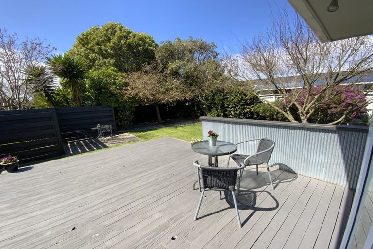 Photo of property in 52 Cascade Crescent, Westbrook, Palmerston North, 4412