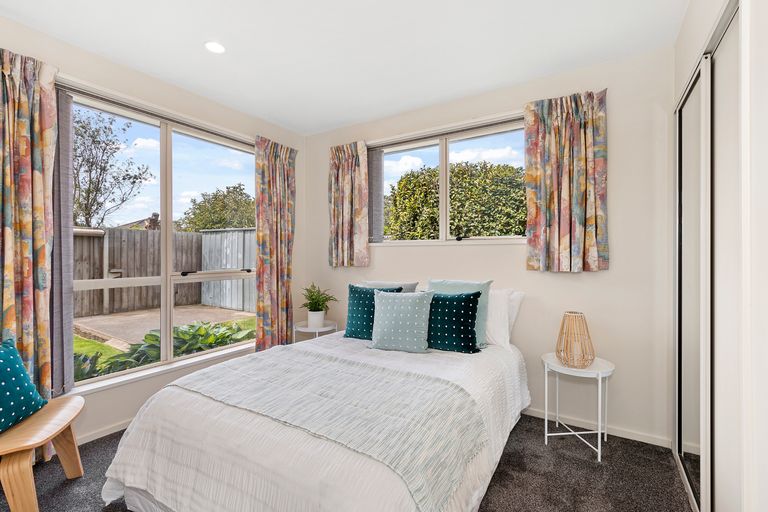 Photo of property in 19 Thornlea Place, Halswell, Christchurch, 8025