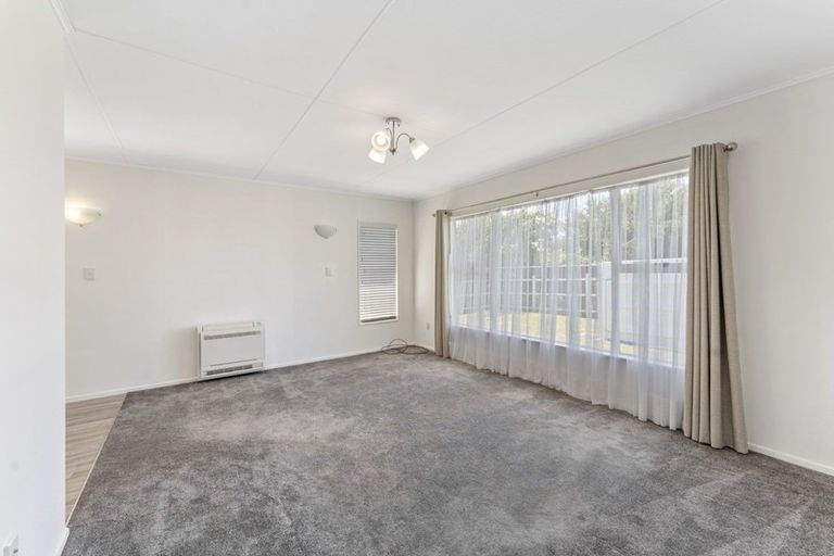 Photo of property in 8a Tasman Street, Levin, 5510