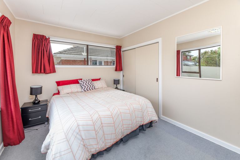 Photo of property in 417 Innes Road, Mairehau, Christchurch, 8052
