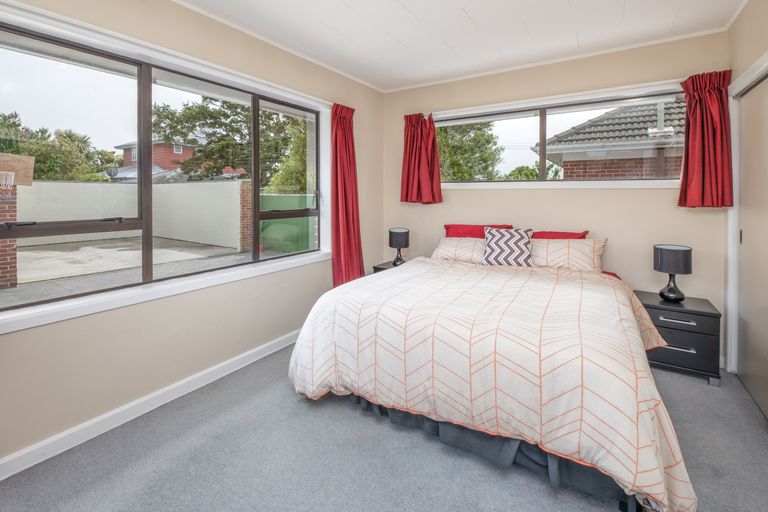 Photo of property in 417 Innes Road, Mairehau, Christchurch, 8052