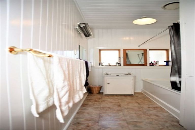 Photo of property in 8 Massey Crescent, St Albans, Christchurch, 8014