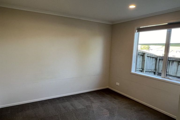 Photo of property in 24 Akeake Lane, Manurewa, Auckland, 2102