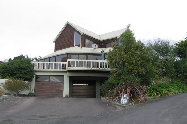 Photo of property in 5 Mountain View Road, Fitzherbert, Palmerston North, 4410