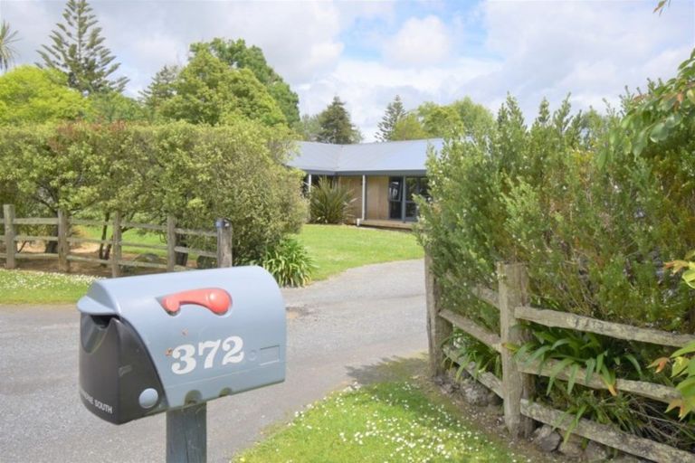 Photo of property in 372 Arapaepae Road South, Levin, 5571