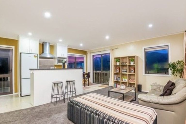 Photo of property in 7 Murchison Street, Island Bay, Wellington, 6023