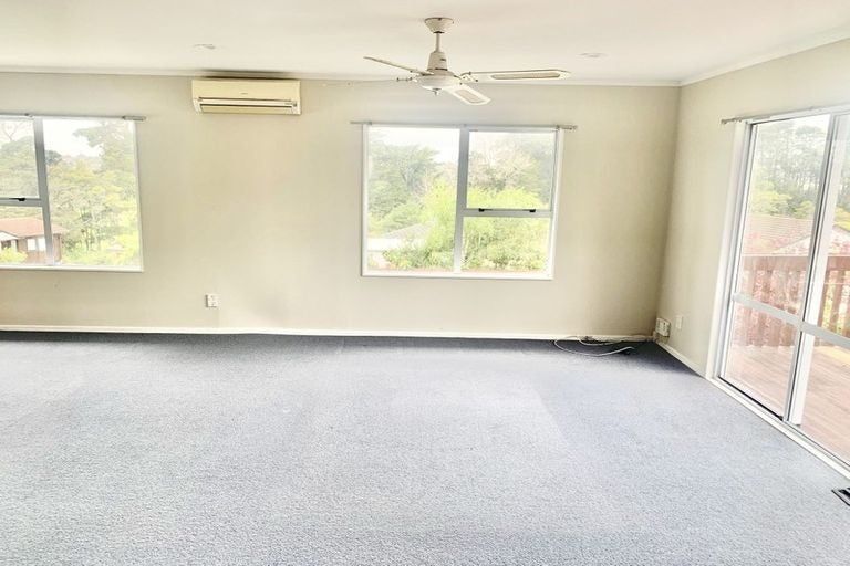 Photo of property in 58 Vintage Drive, Henderson, Auckland, 0612