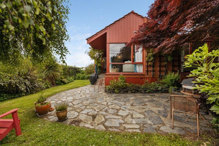 Photo of property in 16 Solway Street, Holmes Hill, Oamaru, 9401