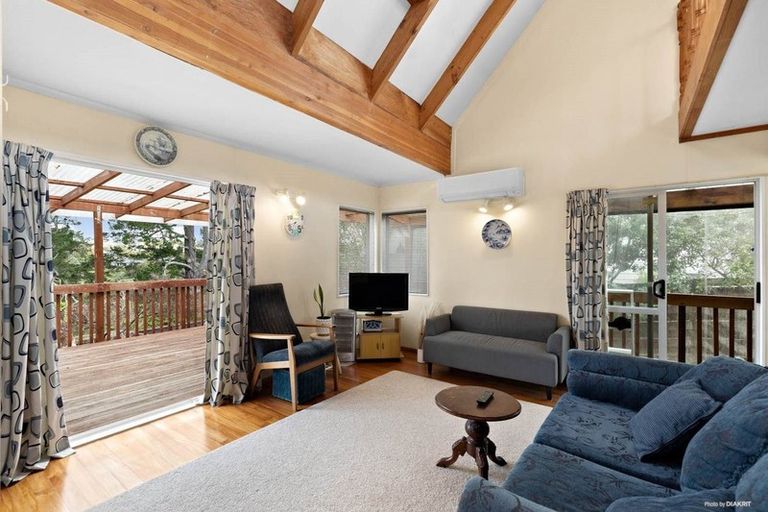 Photo of property in 119 Oreil Avenue, West Harbour, Auckland, 0618