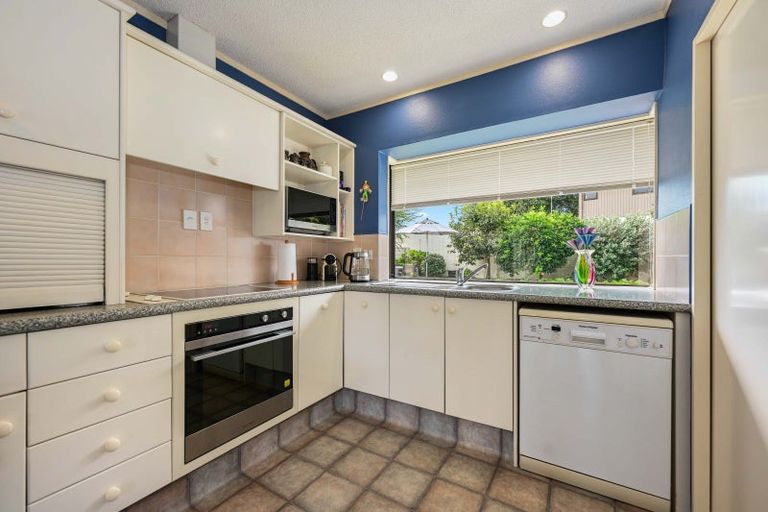 Photo of property in 51 Glen Lynne Avenue, Queenwood, Hamilton, 3210