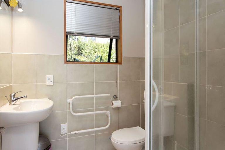 Photo of property in 16 Delhi Place, Cashmere, Christchurch, 8022