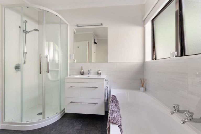 Photo of property in 13 Lynmore Avenue, Lynmore, Rotorua, 3010