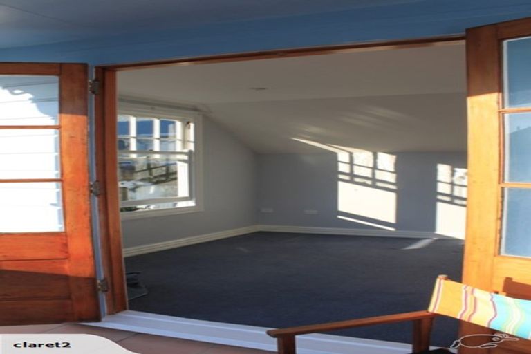 Photo of property in 8c Somerset Avenue, Newtown, Wellington, 6021