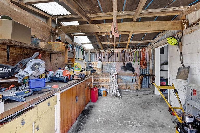 Photo of property in 74 Riemenschneider Street, Manaia, 4612