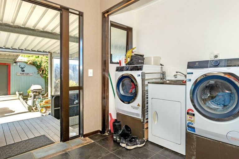 Photo of property in 268 Matawai Road, Waerengaahika, Gisborne, 4071