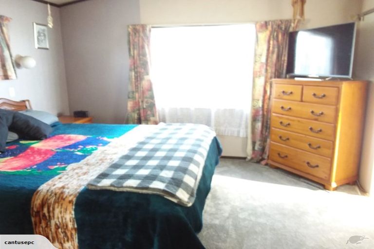 Photo of property in 4 Kennedy Street, Foxton Beach, Foxton, 4815