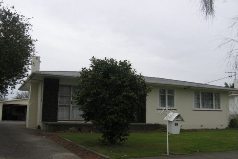 Photo of property in 24 Benmore Avenue, Cloverlea, Palmerston North, 4412