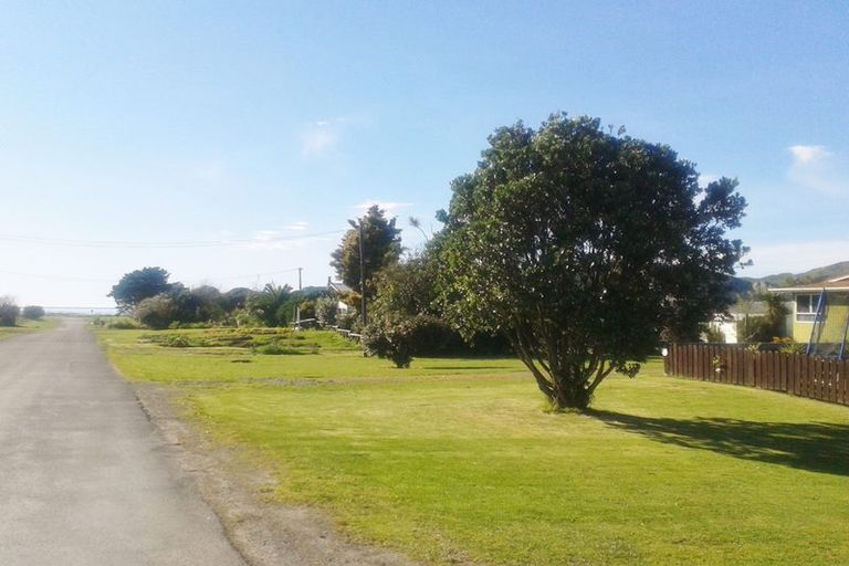 Photo of property in 10 Solander Street, Tolaga Bay, 4077