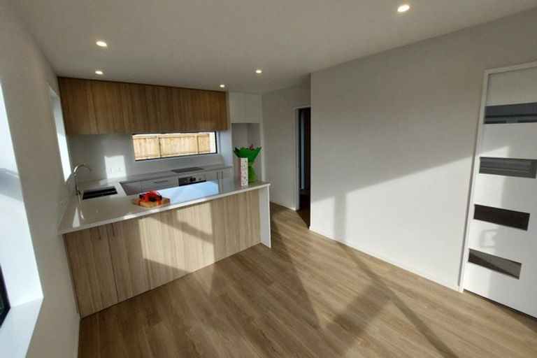 Photo of property in 35 Chambers Avenue, Woodend, 7691