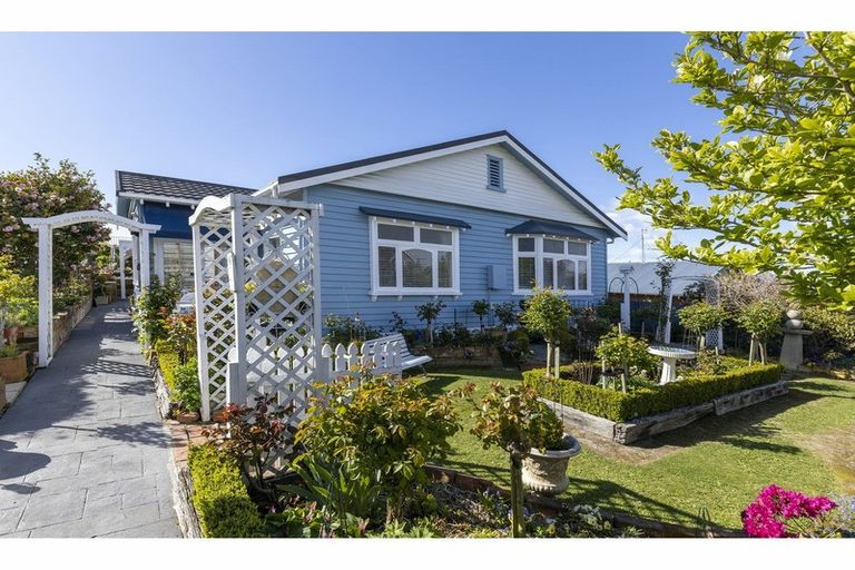 Photo of property in 51 Rathmore Street, West End, Timaru, 7910