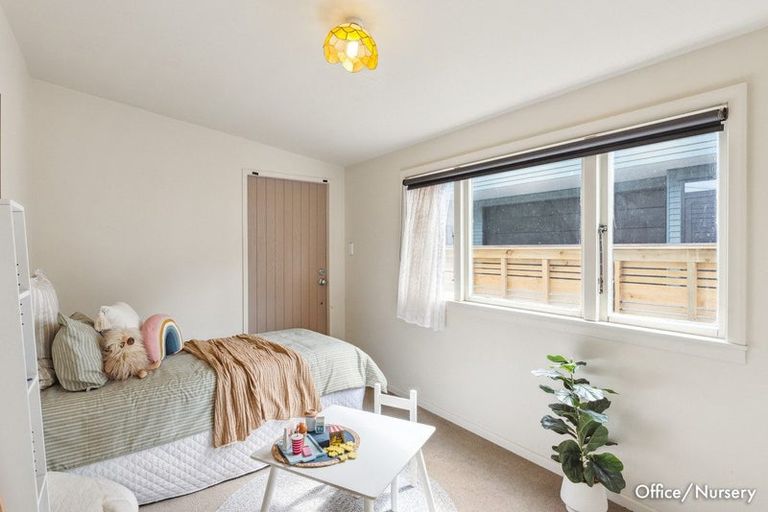 Photo of property in 37 The Esplanade, Raumati South, Paraparaumu, 5032