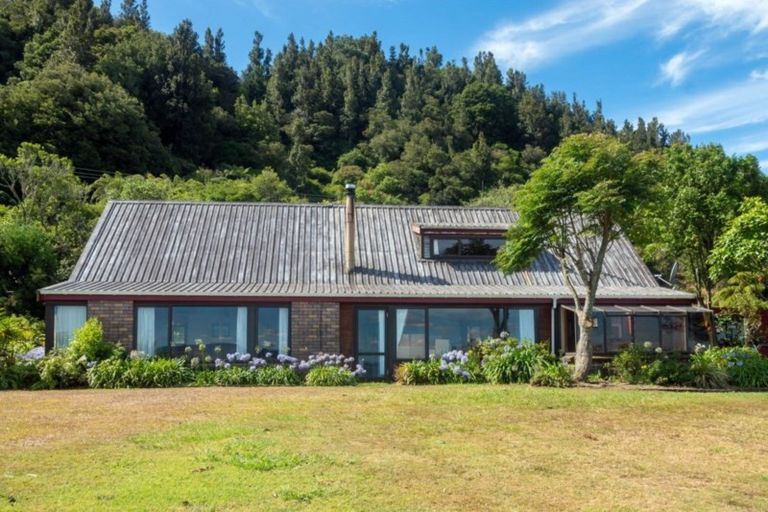 Photo of property in 166 Te Waerenga Road, Hamurana, Rotorua, 3096