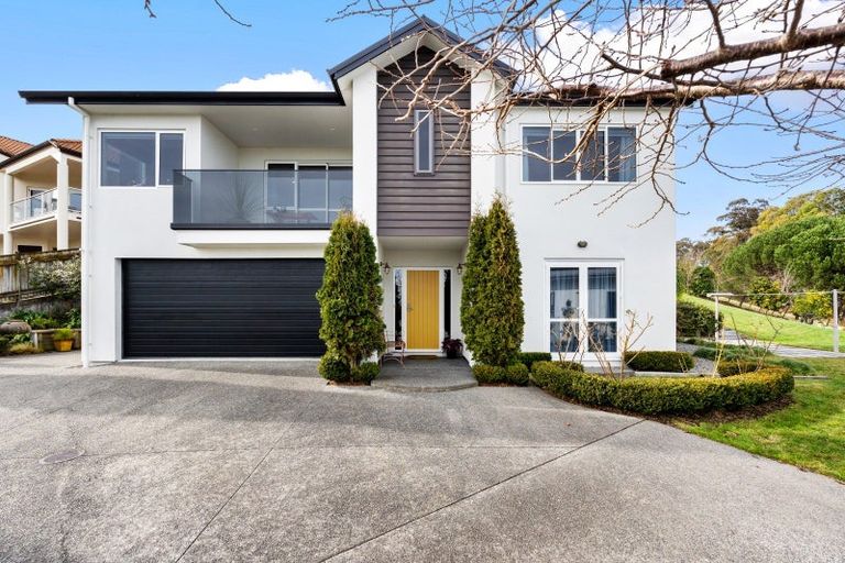 Photo of property in 17 Iona Road, Havelock North, 4130