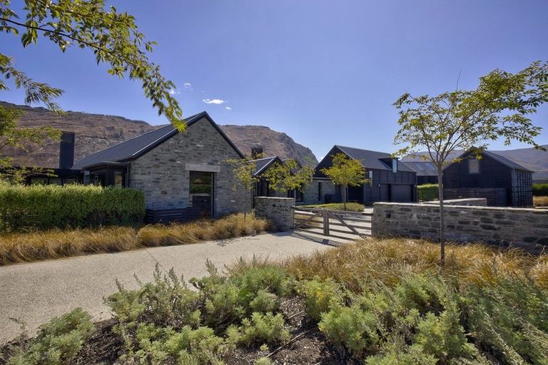 Photo of property in 11 Dalgleish Lane, Arrowtown, Queenstown, 9371