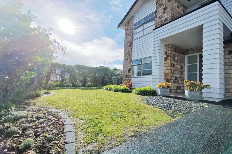 Photo of property in 5 Laurel Oak Drive, Schnapper Rock, Auckland, 0632