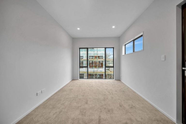 Photo of property in 40 Opoka Street, Papakura, 2110