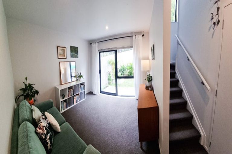 Photo of property in 86 Matawhanga Drive, Wattle Downs, Auckland, 2103