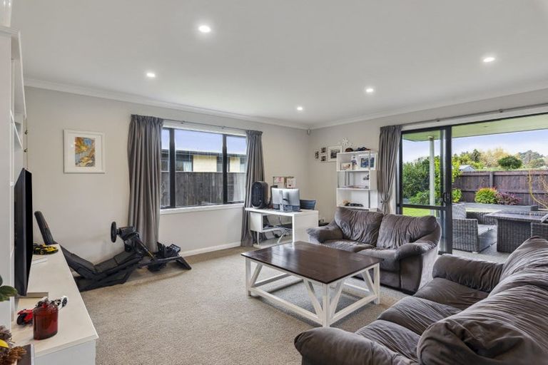 Photo of property in 8 Christow Court, Paraparaumu, 5032