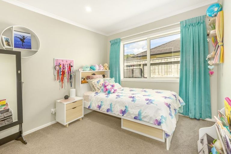 Photo of property in 5 Pearson Place, Paraparaumu, 5032