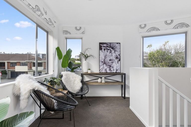 Photo of property in 3/50 May Street, Mount Maunganui, 3116