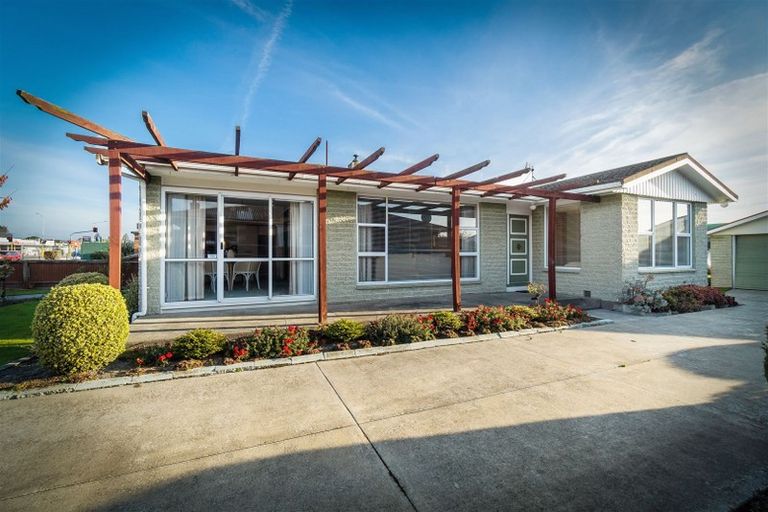 Photo of property in 763 Main North Road, Belfast, Christchurch, 8051