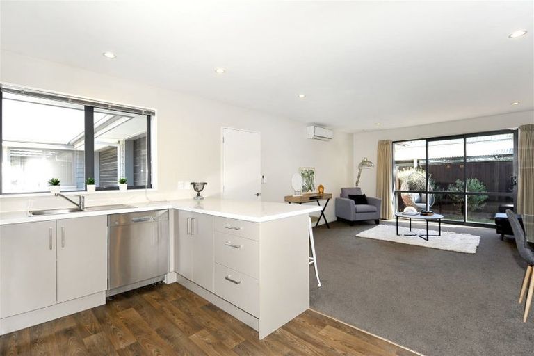 Photo of property in 31d Walpole Street, Waltham, Christchurch, 8023