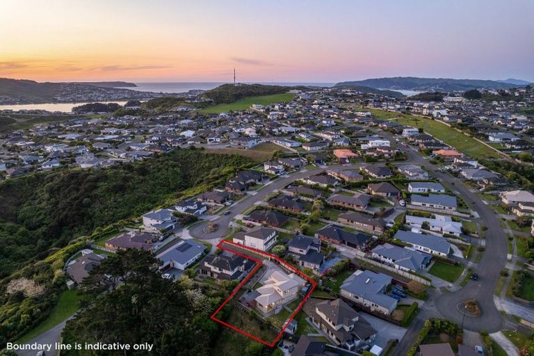 Photo of property in 17 Tasman Close, Aotea, Porirua, 5024