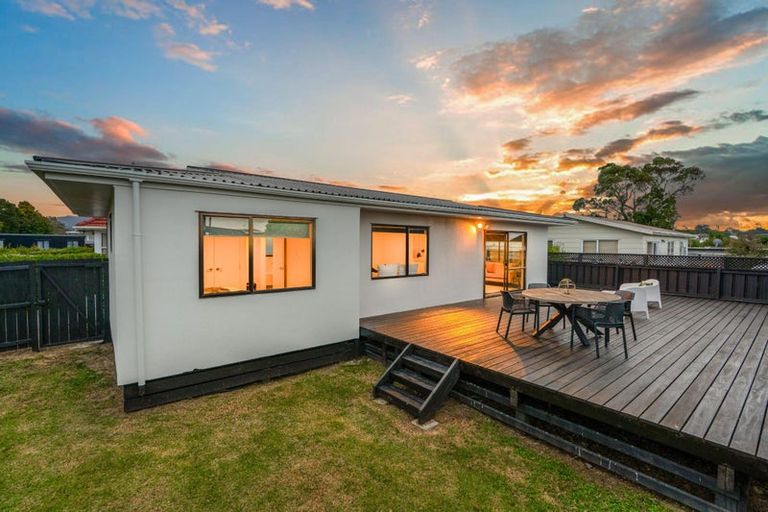 Photo of property in 1/99 Henderson Valley Road, Henderson, Auckland, 0612