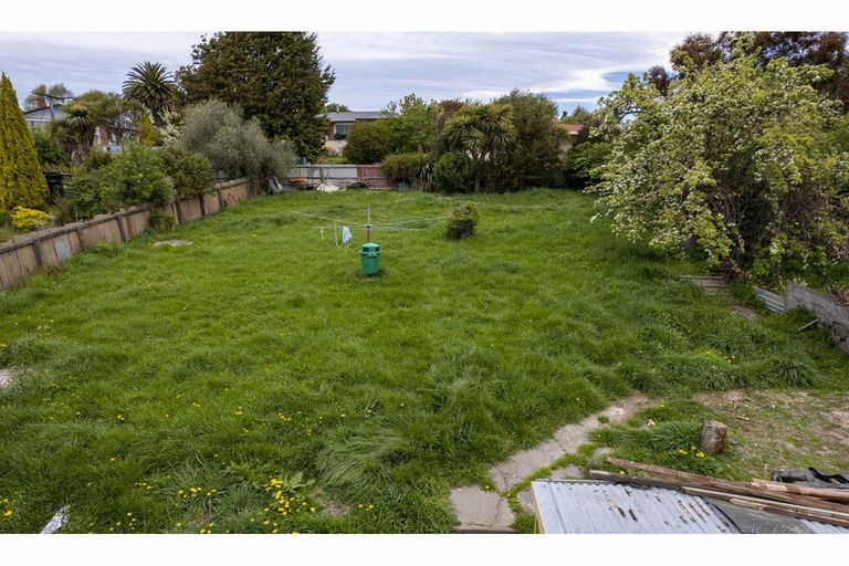 Photo of property in 2 Eversley Street, Waimataitai, Timaru, 7910